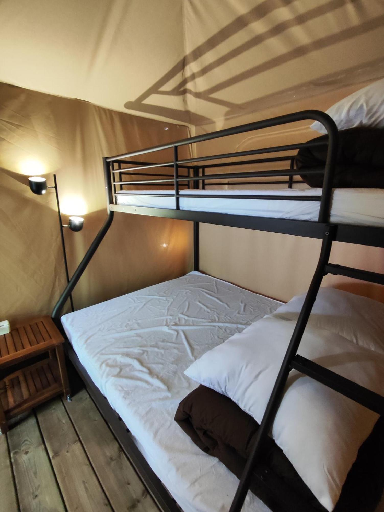 Camping Porte Des Alpilles By M.A Destination Glamping Saint-Étienne-du-Grès Zewnętrze zdjęcie
