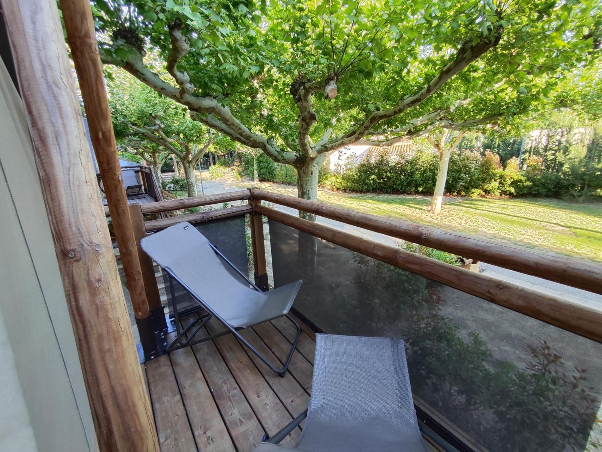 Camping Porte Des Alpilles By M.A Destination Glamping Saint-Étienne-du-Grès Zewnętrze zdjęcie