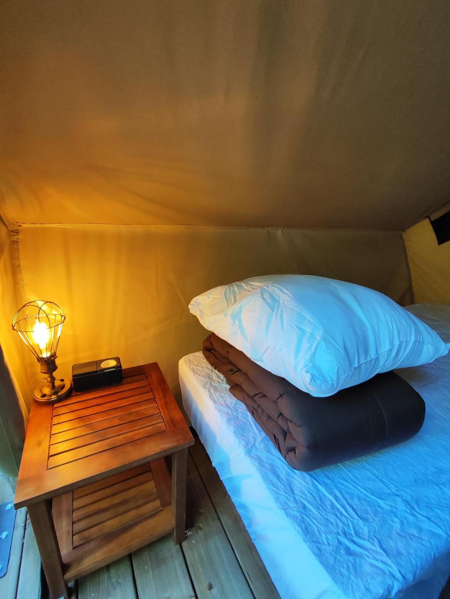 Camping Porte Des Alpilles By M.A Destination Glamping Saint-Étienne-du-Grès Zewnętrze zdjęcie